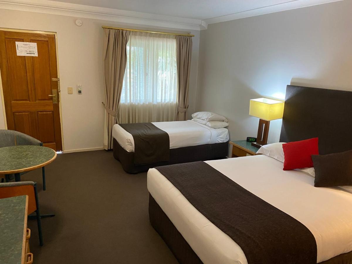 Puffers Inn Loganholme Esterno foto