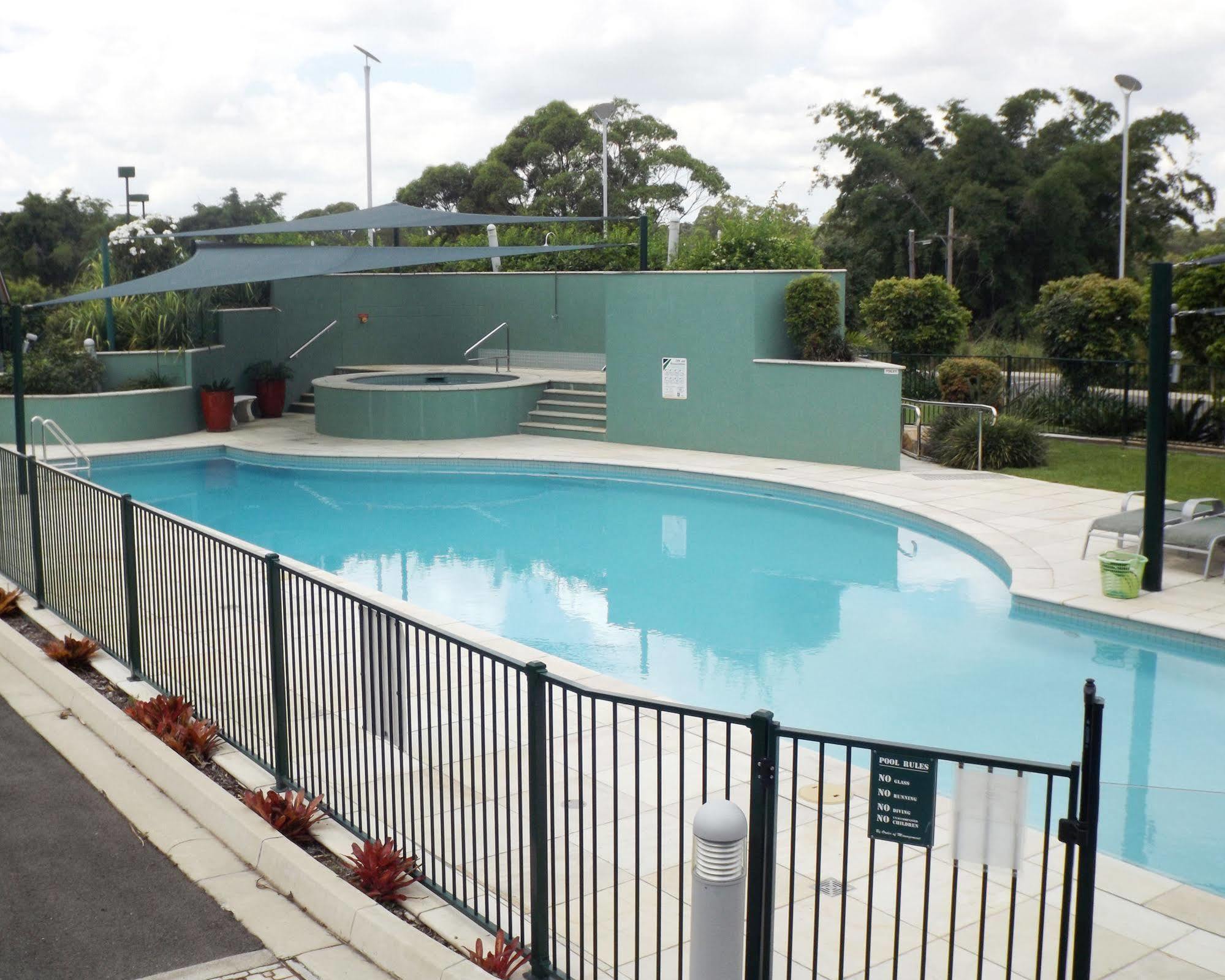 Puffers Inn Loganholme Esterno foto